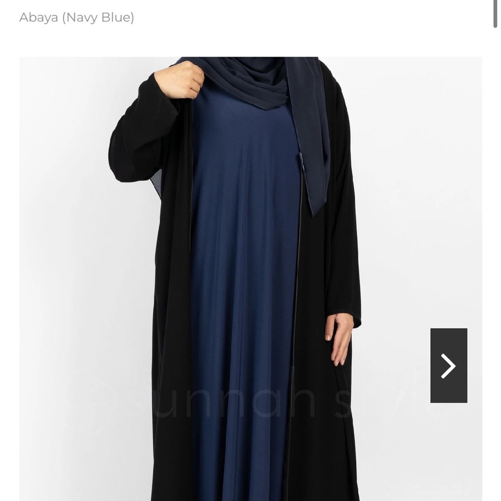 Sunnah Style sleeveless Abaya in dark navy